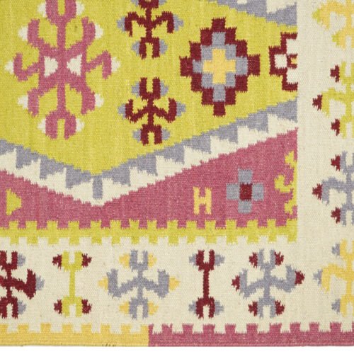 Hand Woven Woolen Rug