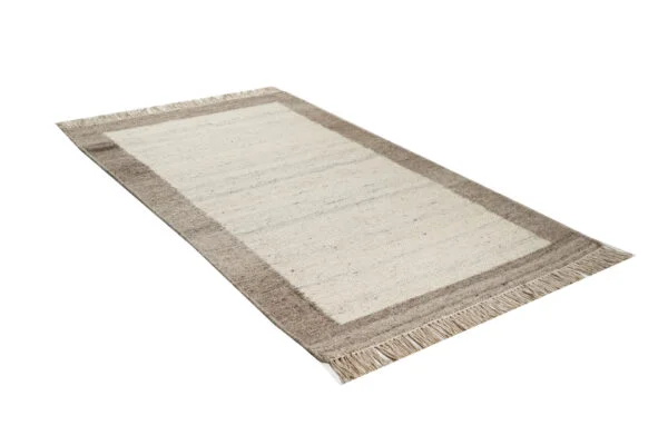 HAND WOVEN WOOLEN RUG