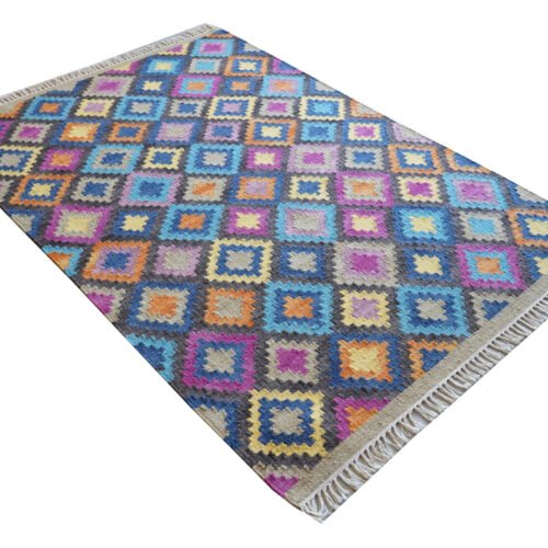 Hand Woven Woolen Rug