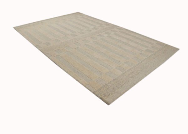 Hand Tufted Woolen Carpet