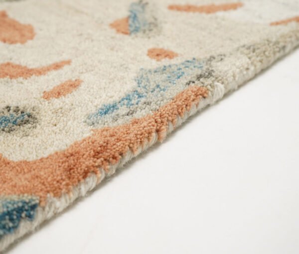 HAND TUFTED WOOLEN CARPETS
